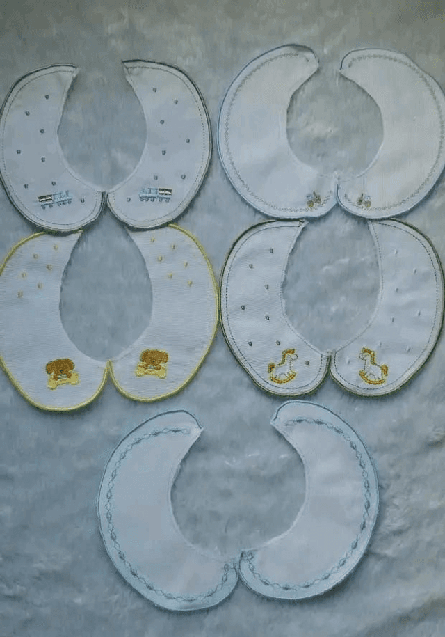 Golinhas bordadas 